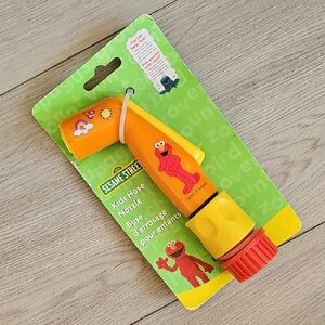 Vintage 2007 Sesame Street Kids Hose Nozzle With Elmo On It, New
